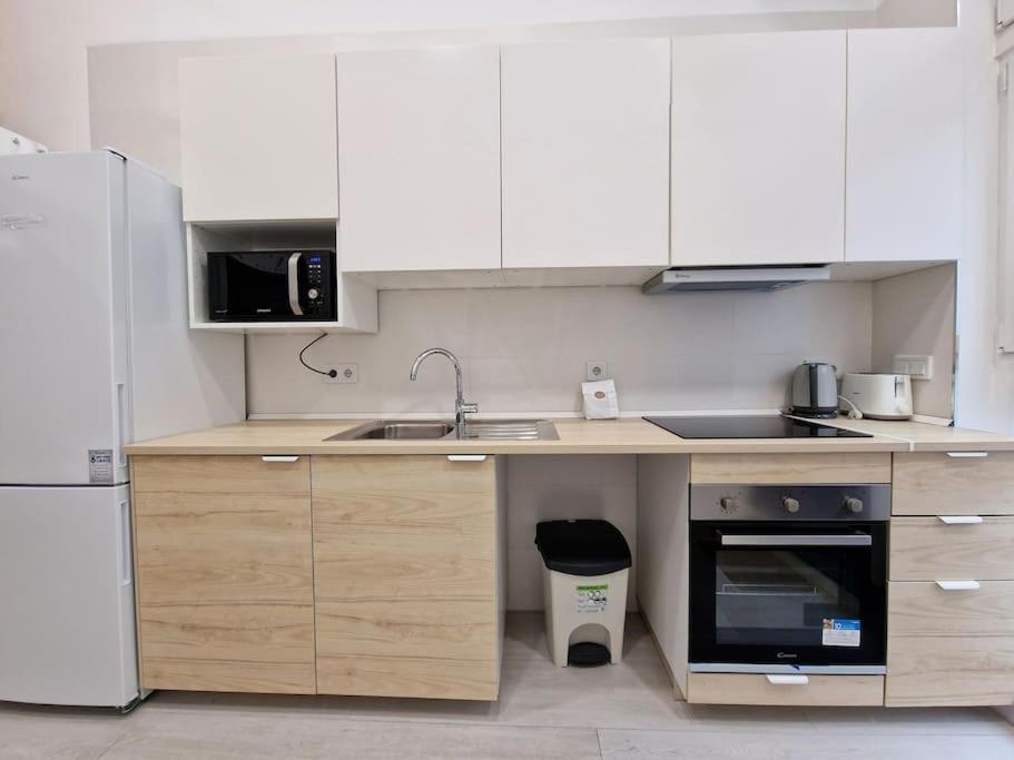 Seco Calle, Precisos Loft Super Equipado Cerca De Metro Pacifico มาดริด ภายนอก รูปภาพ